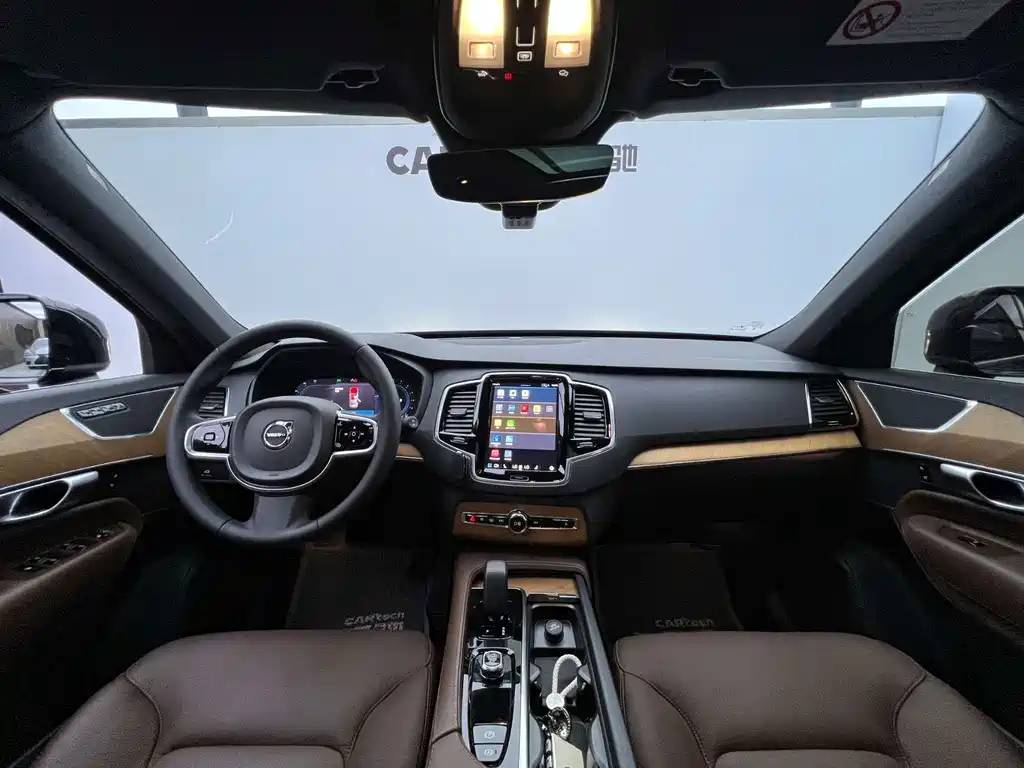 Volvo XC90 2024 — фото 13