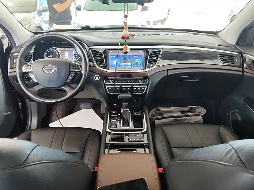 GAC Motor Trumpchi GS8 2018 — фото 10