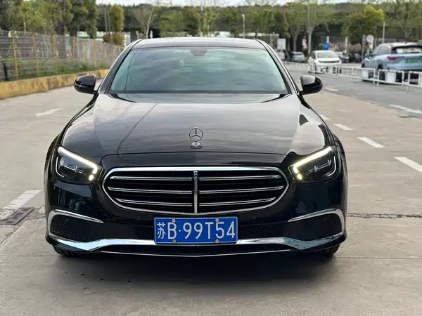 Mercedes-Benz E-Class 2022