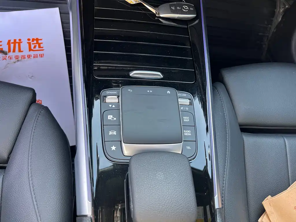 Mercedes-Benz GLB 2021 — фото 10