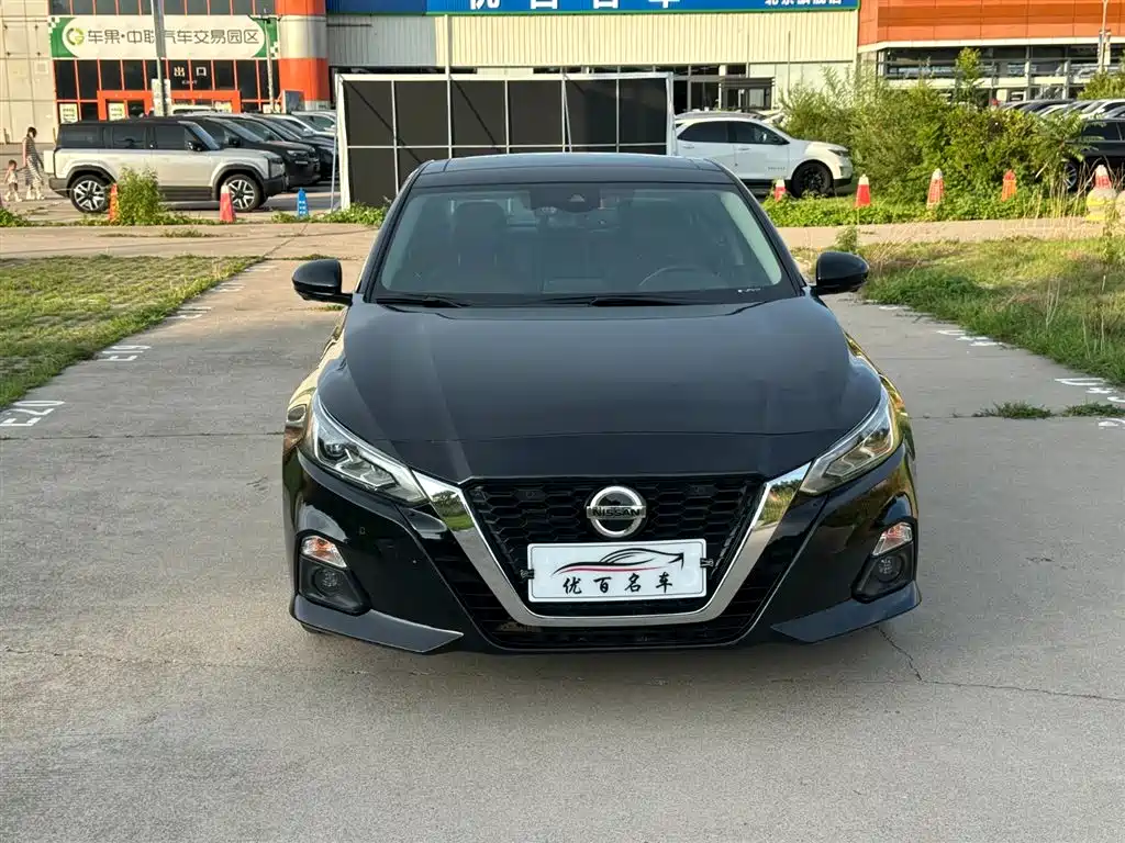 Nissan Teana 2021