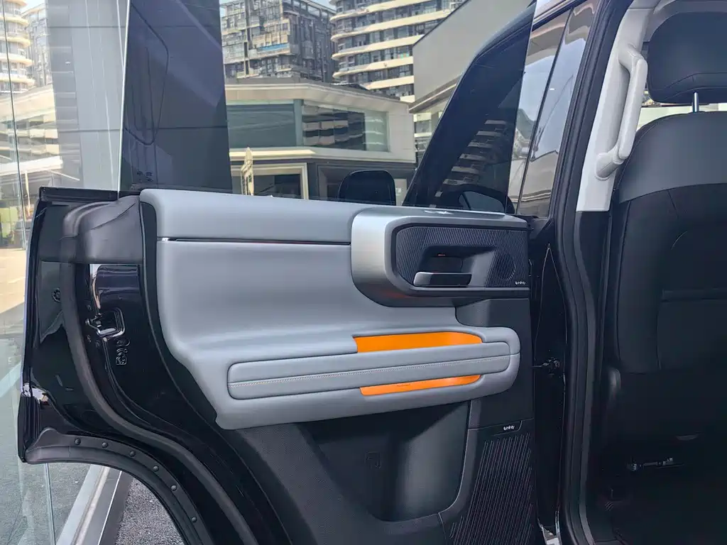 BAIC BJ40 Extended Range 2025 — фото 6