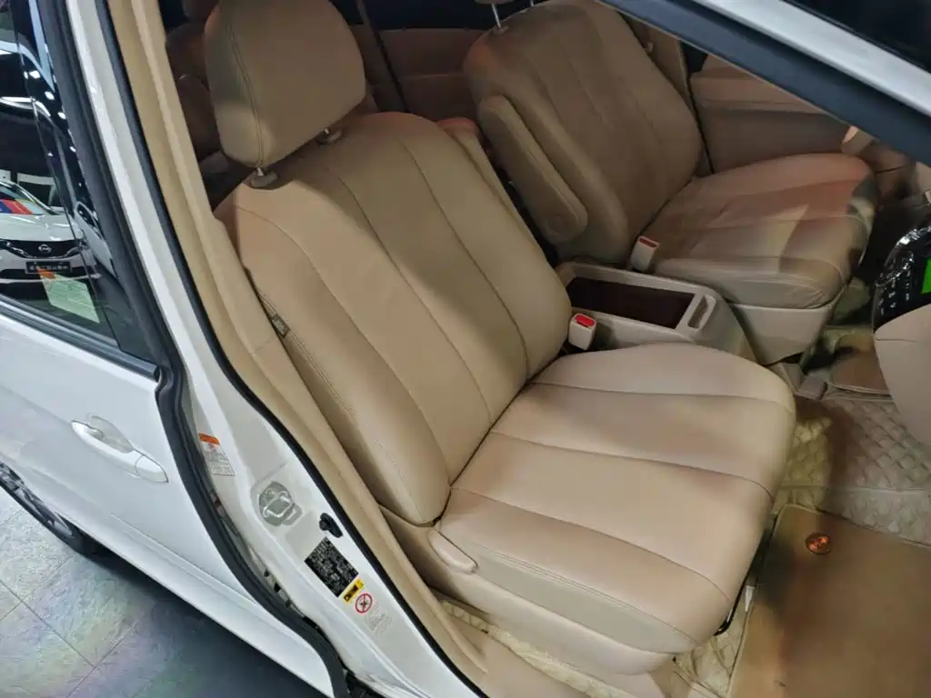 Toyota Previa 2018 — фото 25