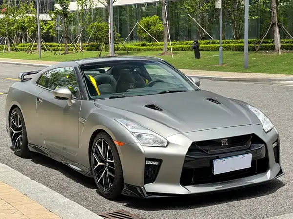 Nissan GT-R 2010