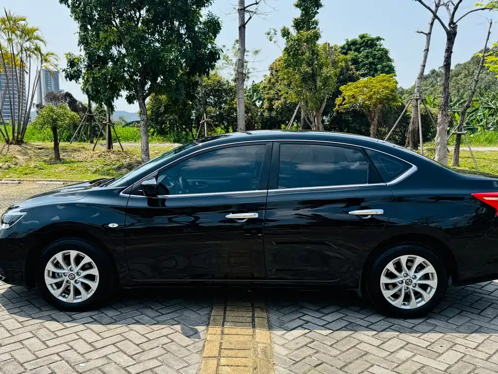 Nissan Sylphy 2023 — фото 18