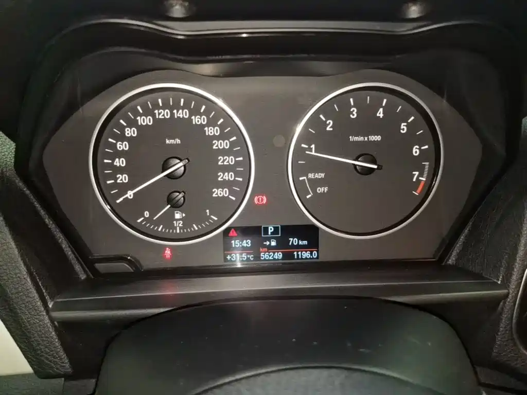BMW 1 Series 2015 — фото 12