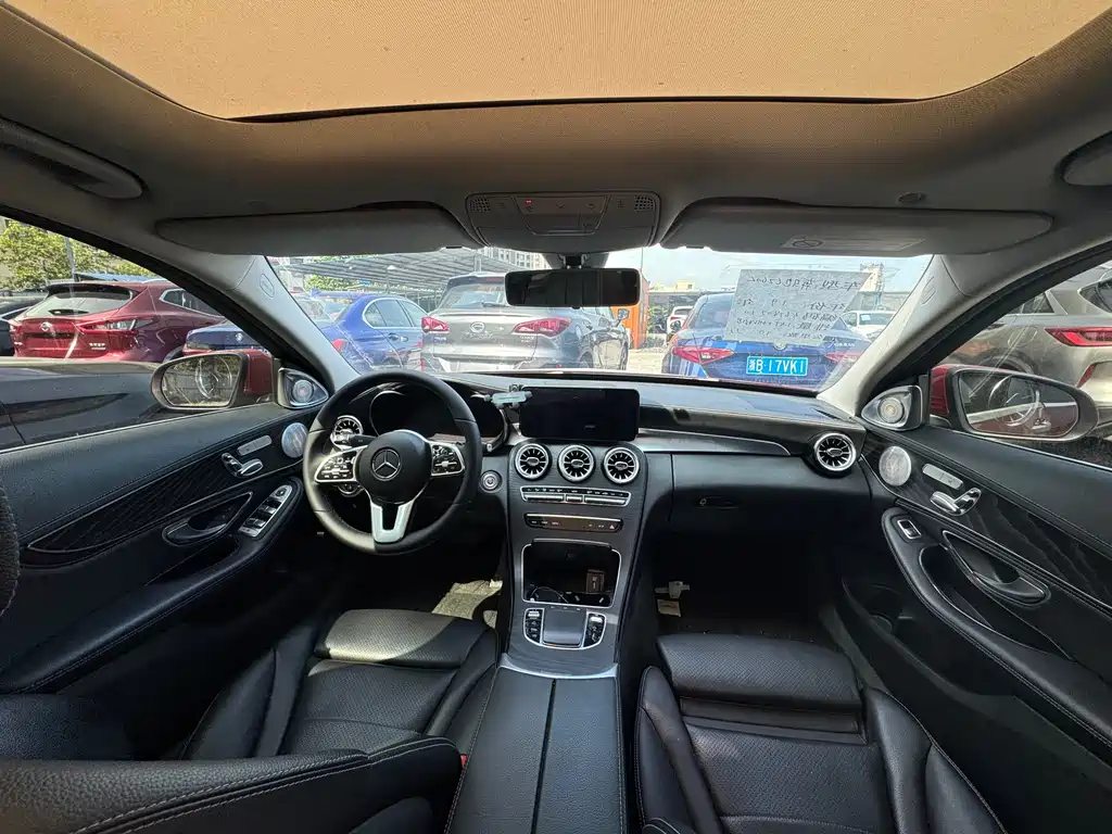 Mercedes-Benz C-Class 2019 — фото 16