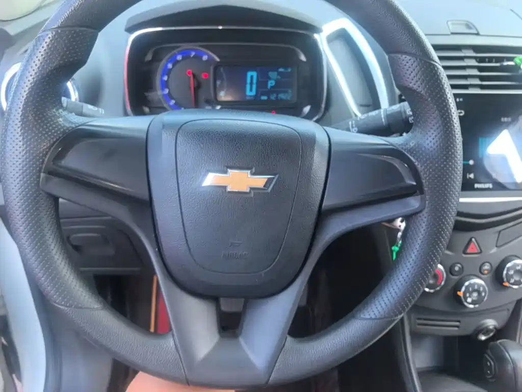 Chevrolet Trax 2015 — фото 11