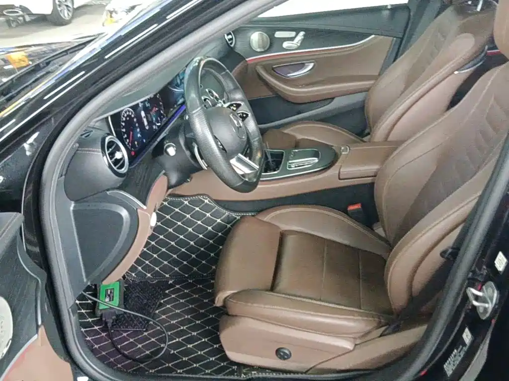 Mercedes-Benz E-Class 2022 — фото 15