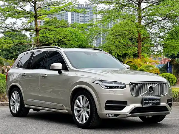 Volvo XC90 2019