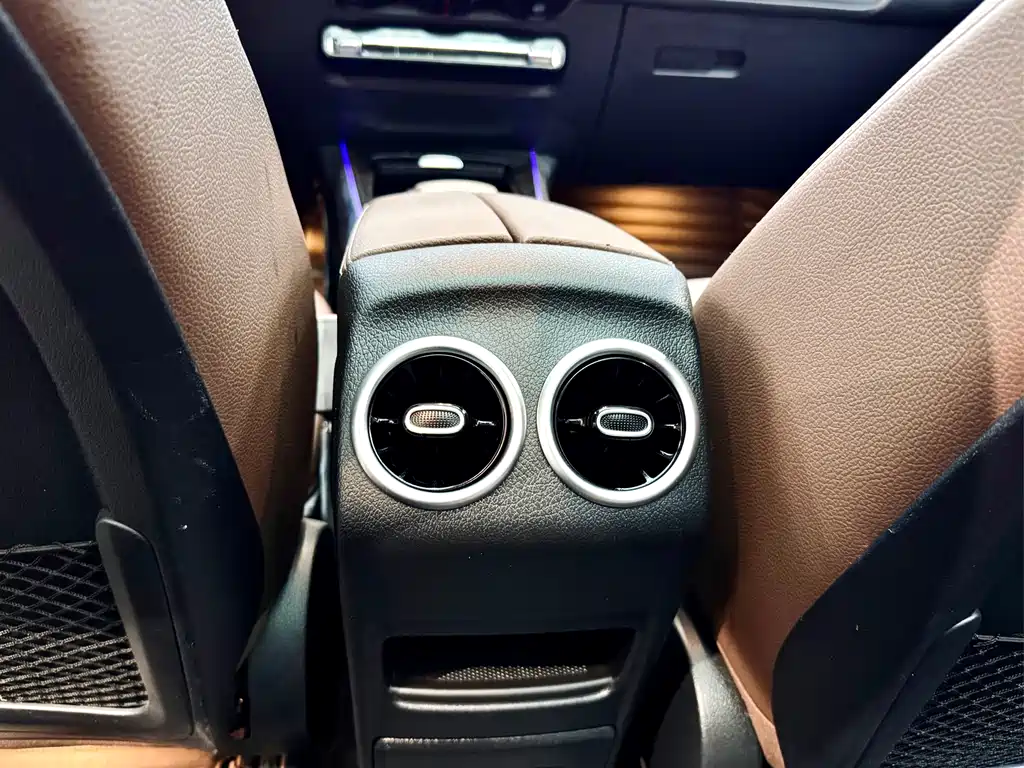 Mercedes-Benz GLB 2020 — фото 19
