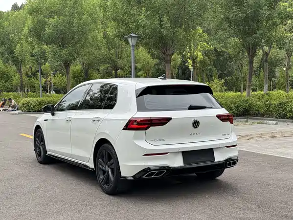 Volkswagen Golf 2022