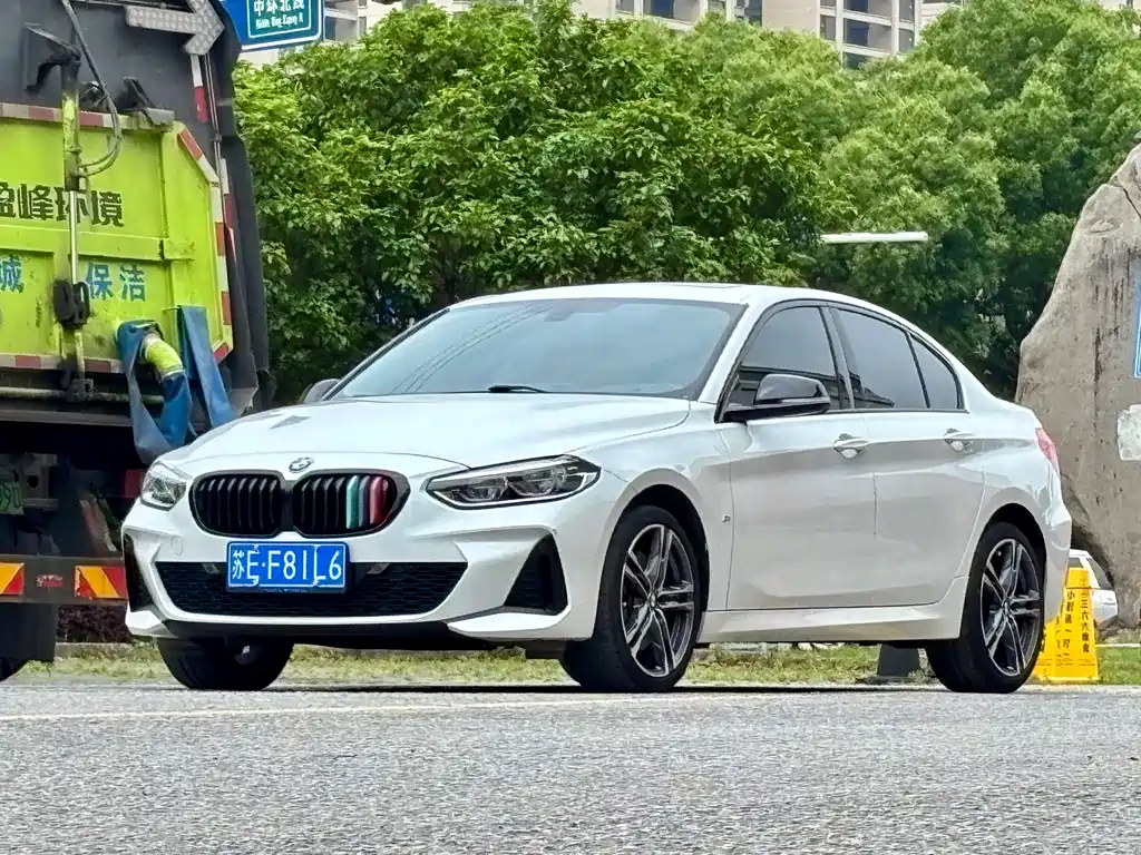 BMW 1 Series 2021 — фото 2