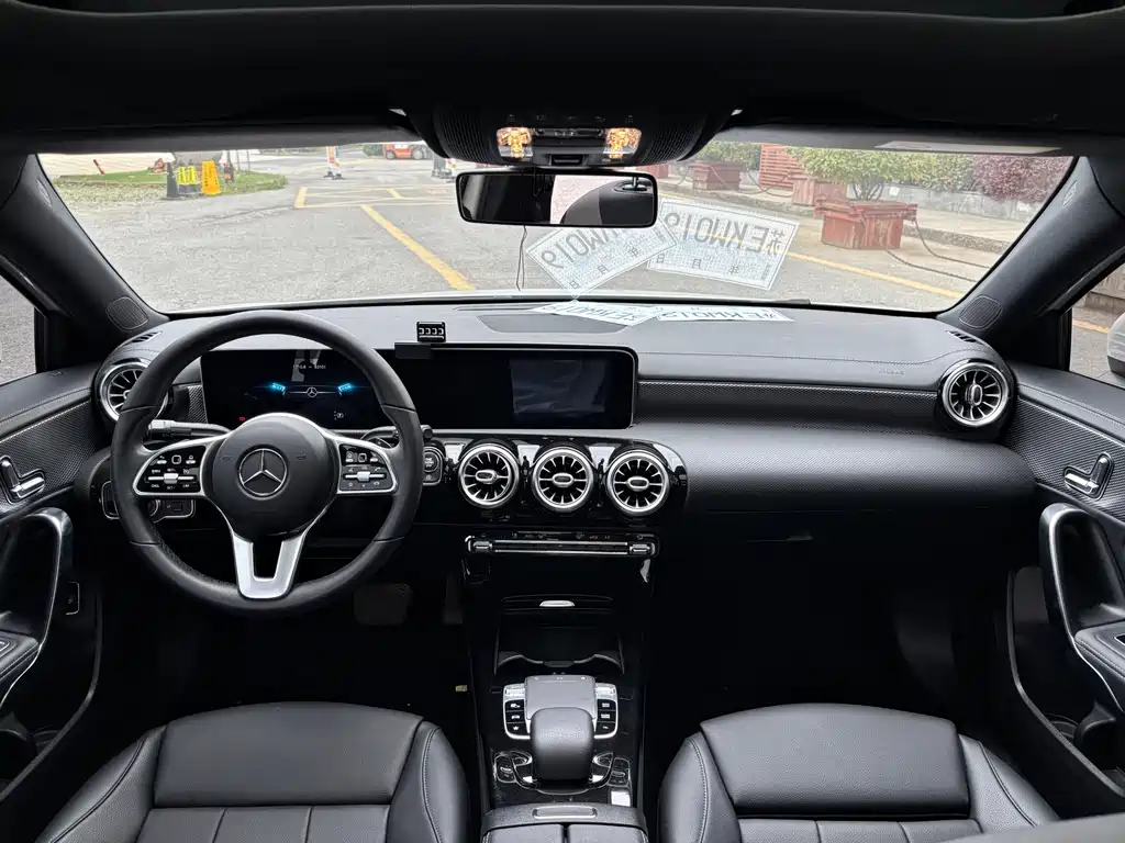 Mercedes-Benz A-Class 2020 — фото 11