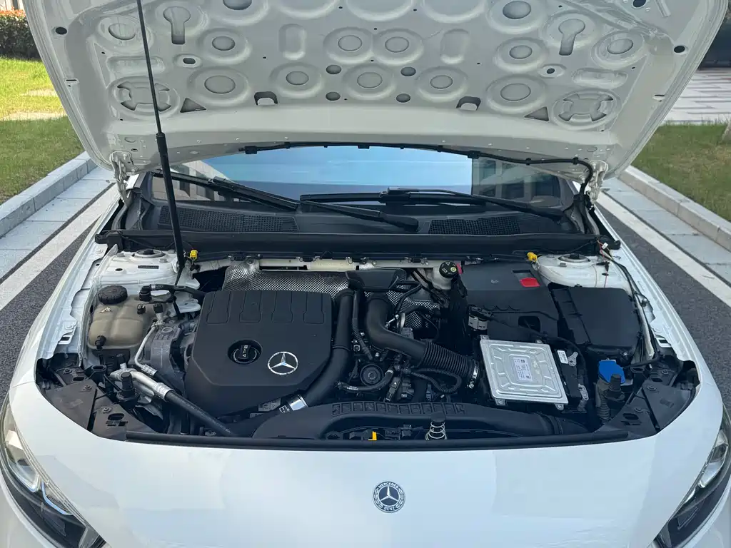 Mercedes-Benz A-Class 2019 — фото 25