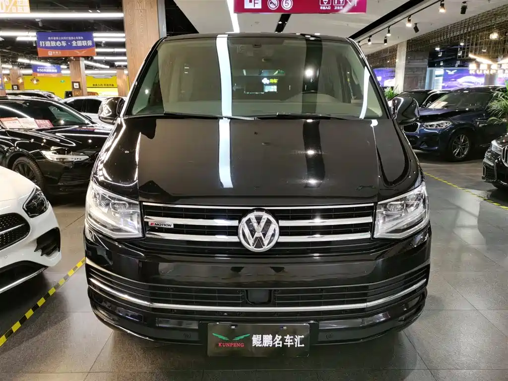 Volkswagen Multivan 2017 — фото 2