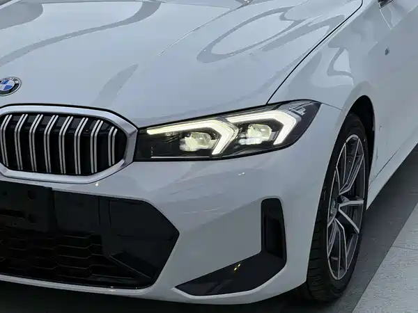 BMW 3 Series 2023