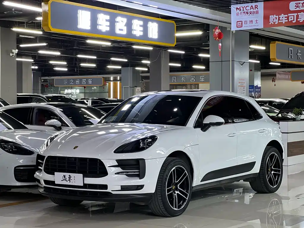Porsche Macan 2022 — фото 1