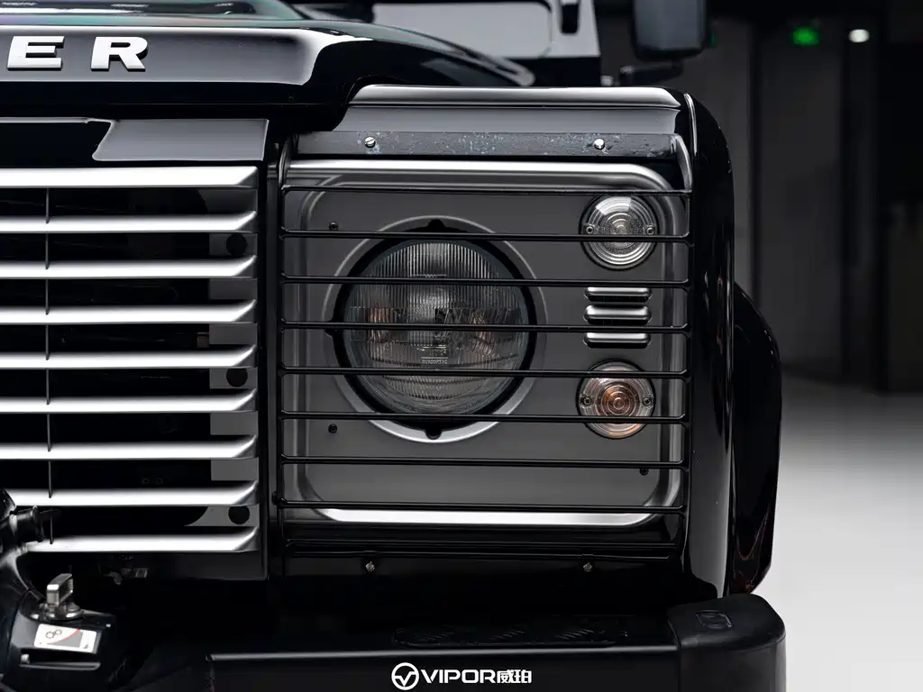 Land Rover Defender 2016 — фото 16