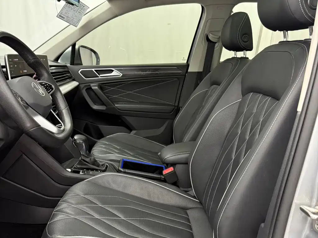 Volkswagen Tiguan L 2022 — фото 11