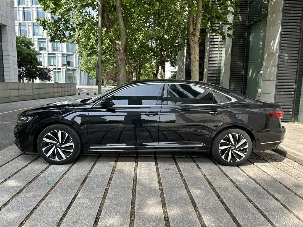 Volkswagen Passat 2022