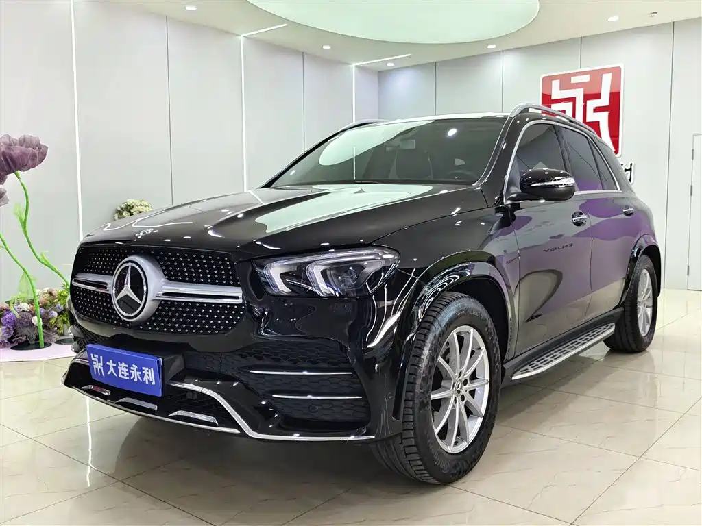 Mercedes-Benz GLE 2020 — фото 1