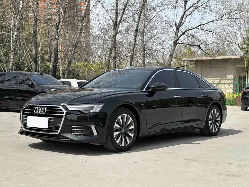 Audi A6L 2020 — фото 1