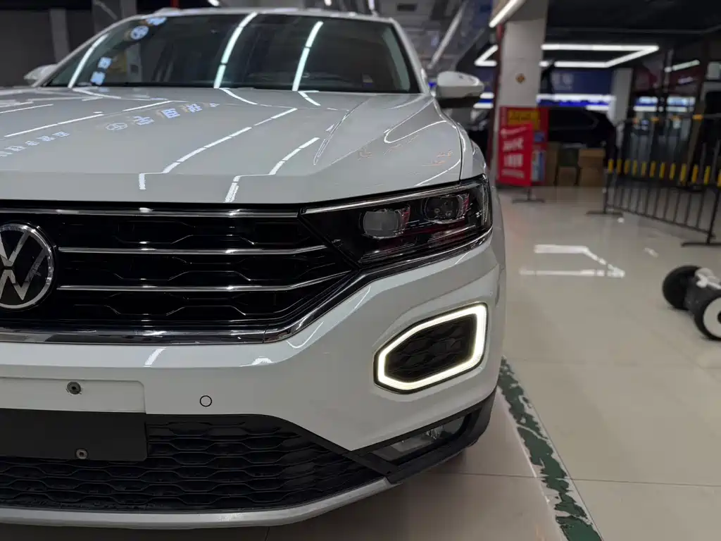 Volkswagen T-Roc 2022 — фото 11