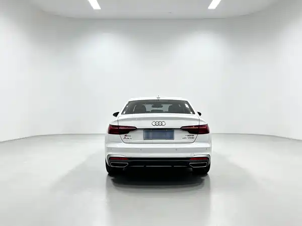 Audi A4L 2023