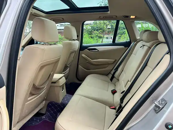 BMW X1 2012