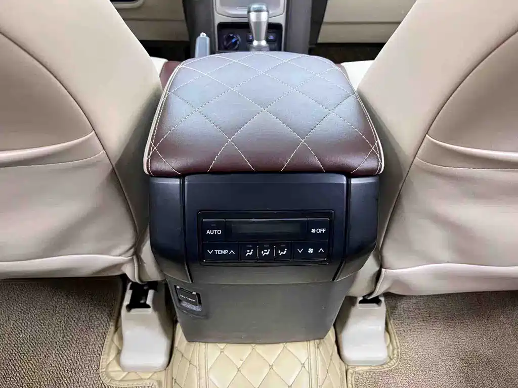 Toyota Prado 2020 — фото 14