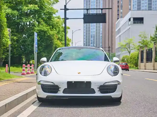 Porsche 911 2015