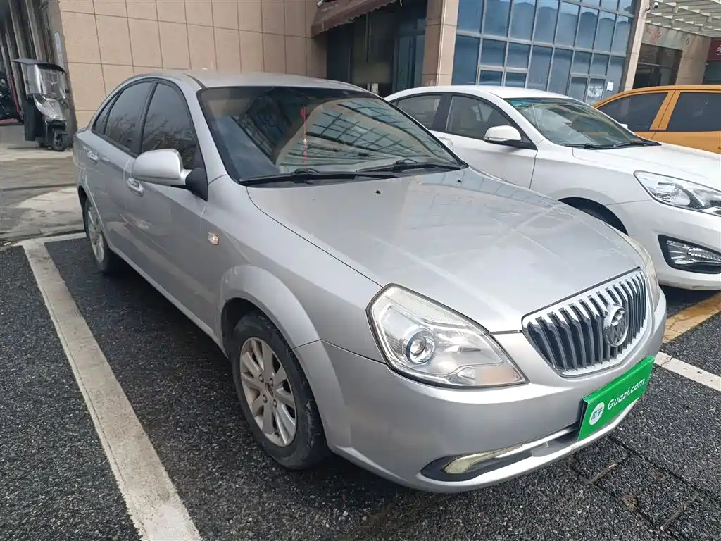 Buick Excelle 2015 — фото 4