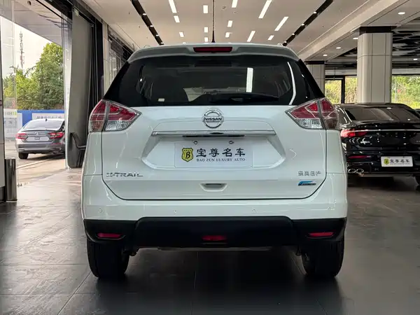 Nissan X-Trail 2014