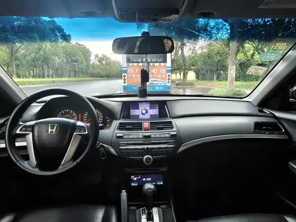 Honda Accord 2012
