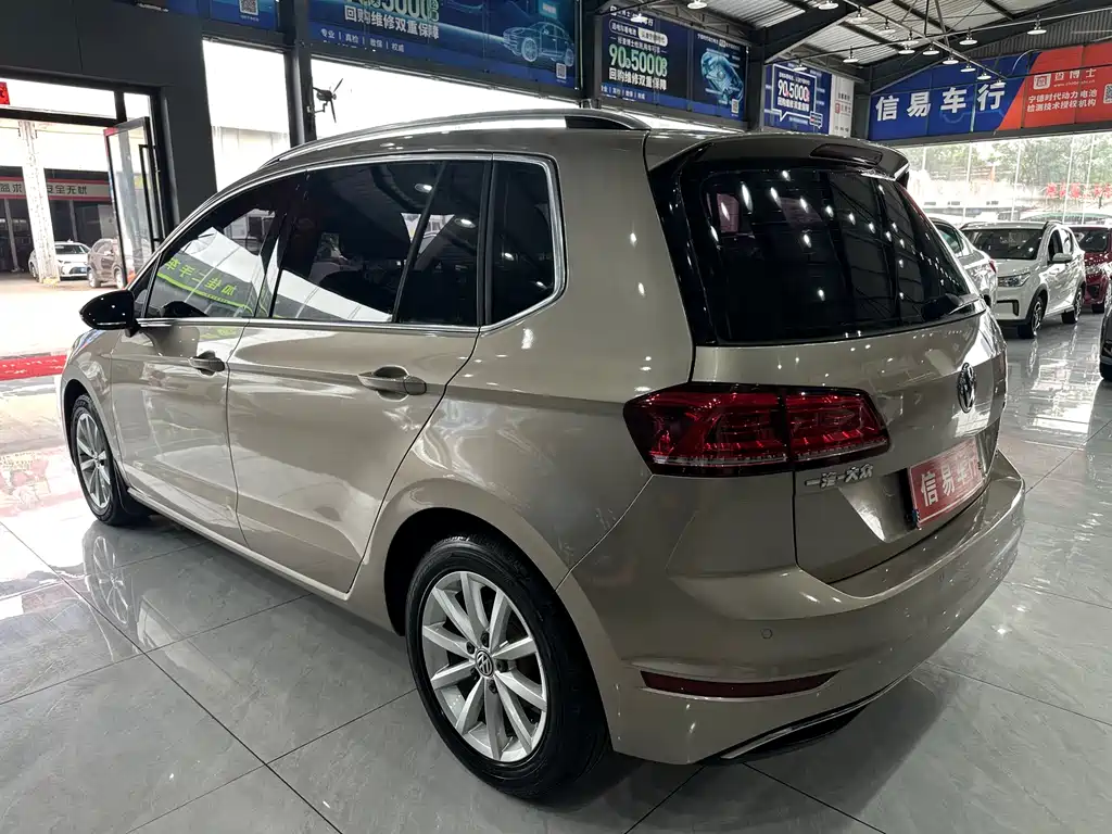 Volkswagen Golf Sportsvan 2019 — фото 12