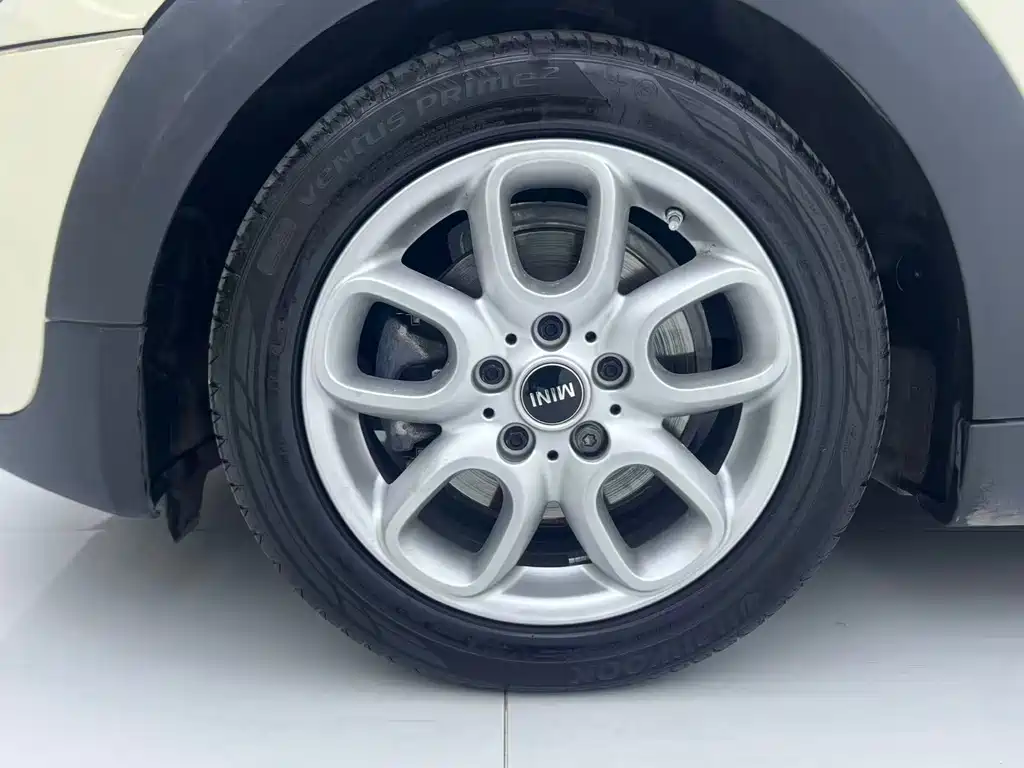 MINI MINI 2020