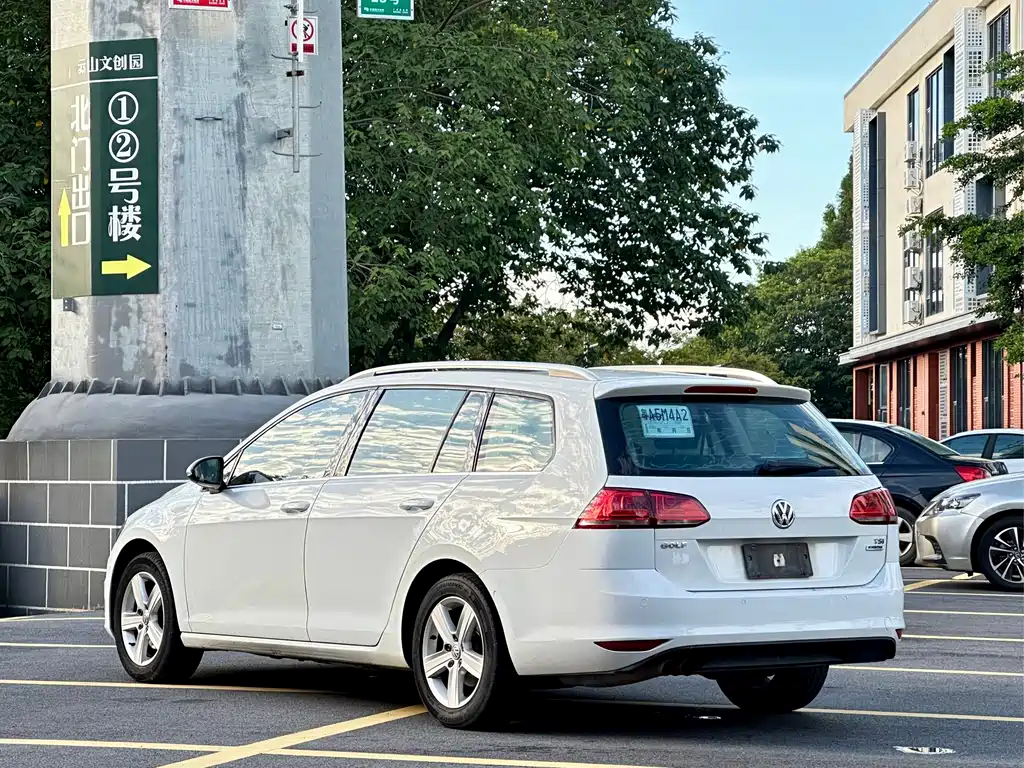 Volkswagen Golf 2015