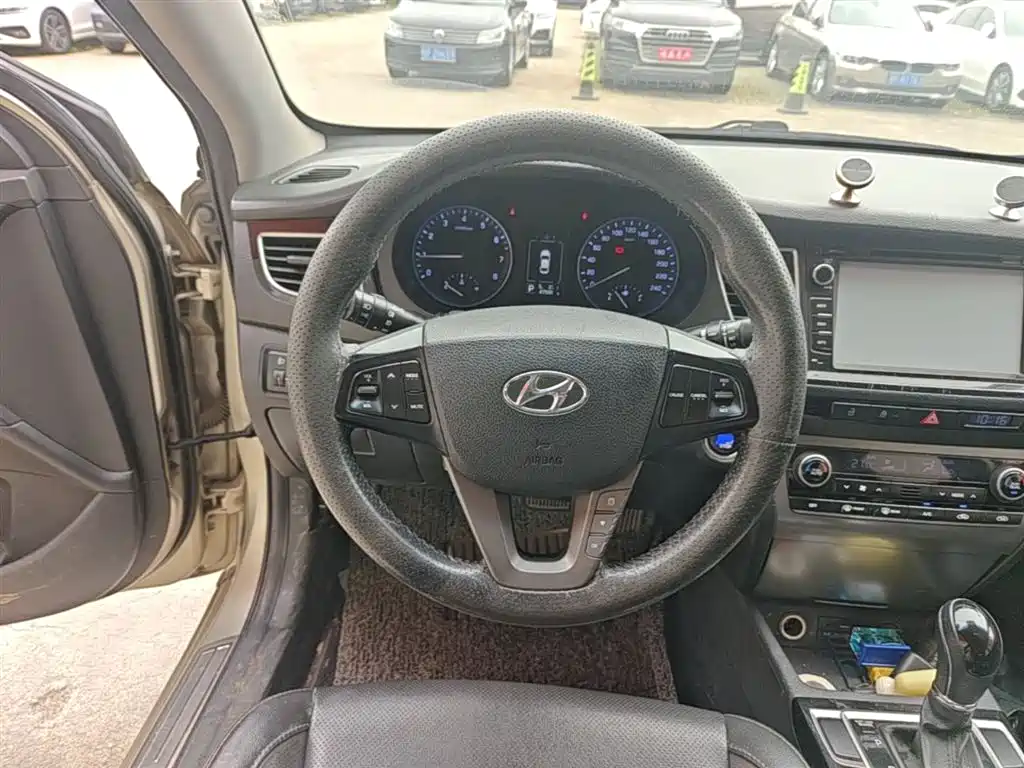 Hyundai Mistra 2015 — фото 11
