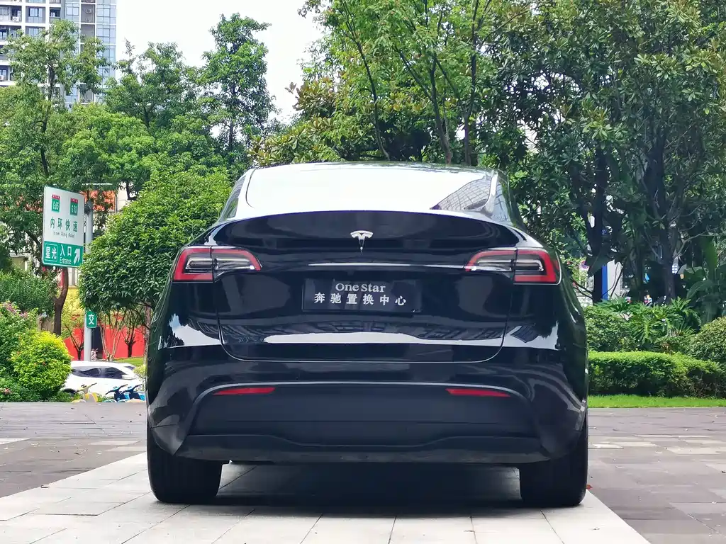 Tesla Model Y 2022 — фото 7