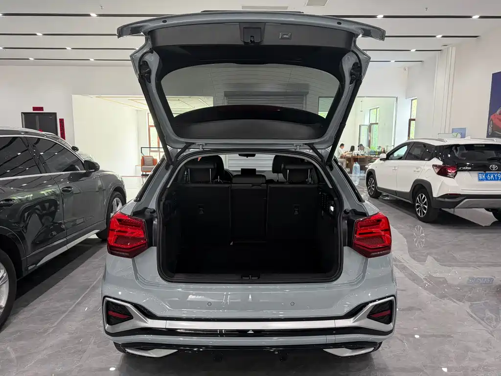 Audi Q2L 2022