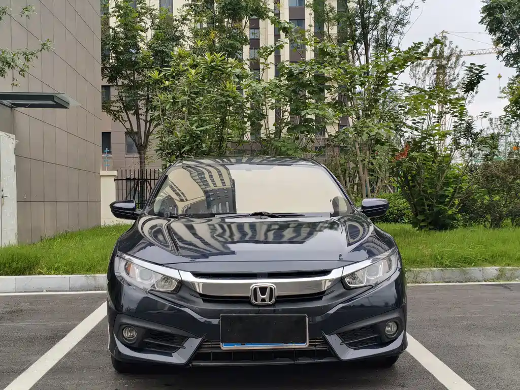 Honda Civic 2018 — фото 2