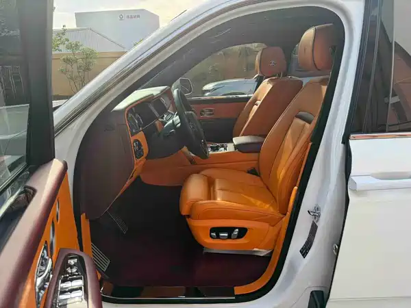 Rolls-Royce Cullinan 2019