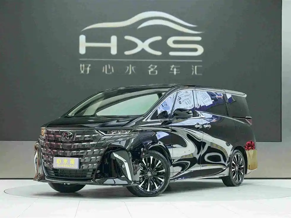 Toyota Alphard 2025 — фото 1
