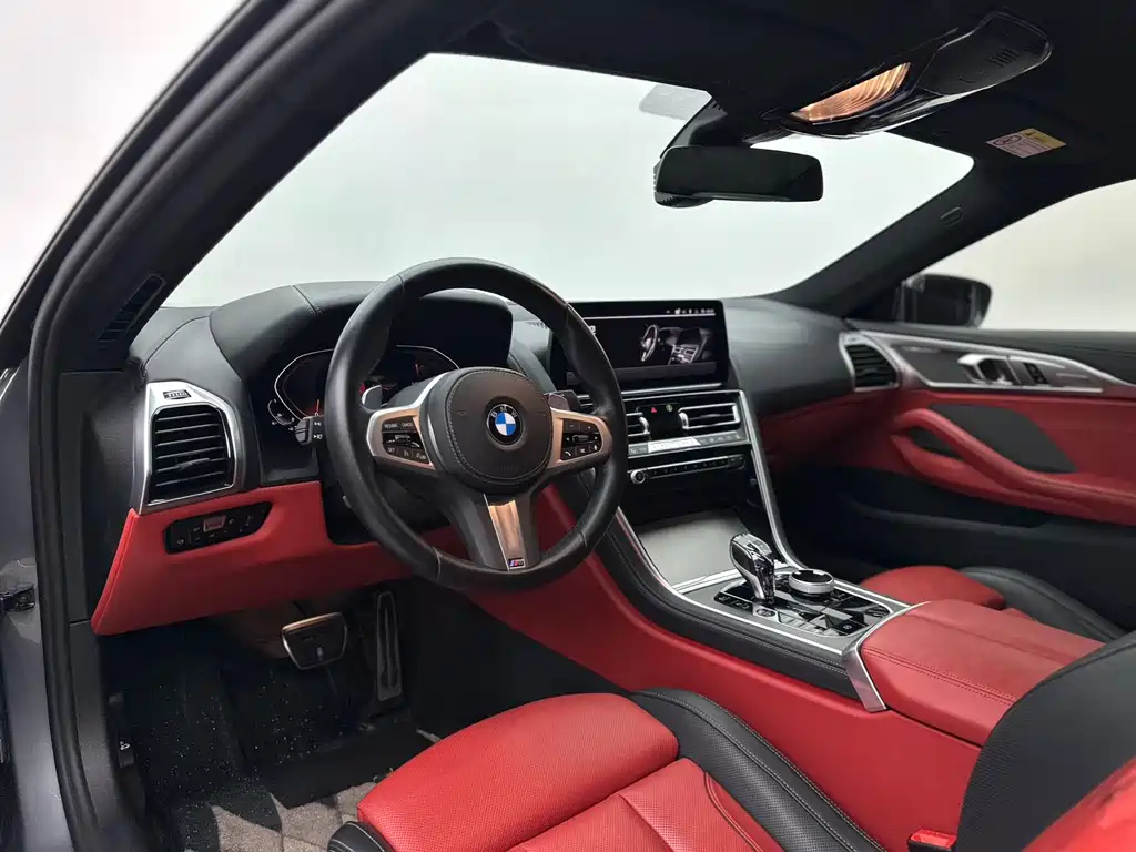 BMW 8 Series 2025