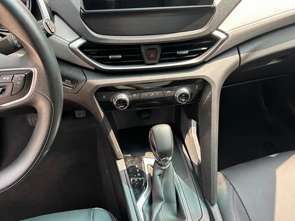 Chevrolet Orlando 2023 — фото 14