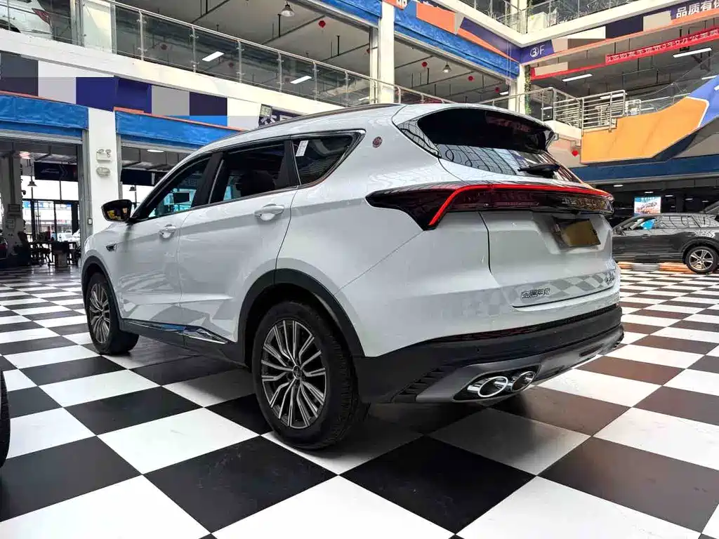 Jetour Jietu X70 PLUS 2023 — фото 13