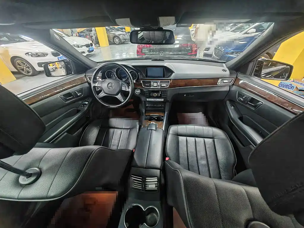 Mercedes-Benz E-Class 2015