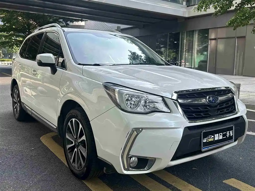 Subaru Forester 2017 — фото 3