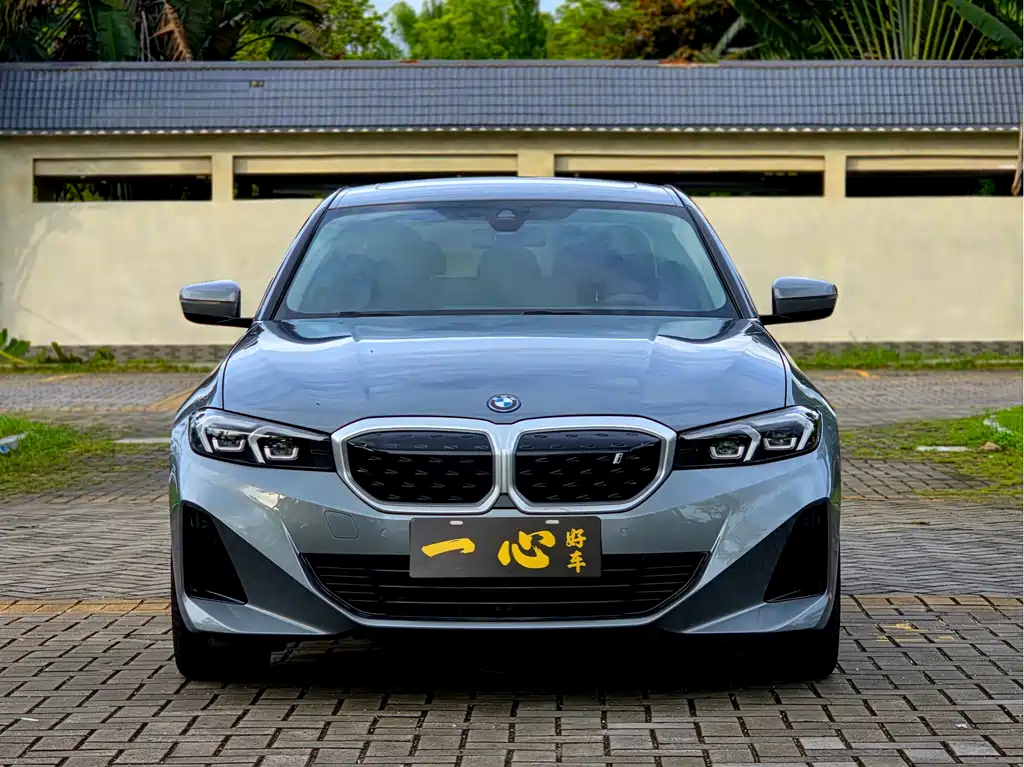 BMW i3 2022